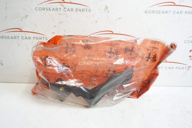 60619138  Alfa Romeo 147 145 146 156 Zah box