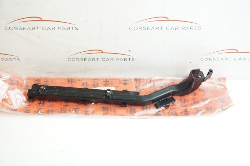 60607528 Alfa Romeo 145 146 Verkleidung  box