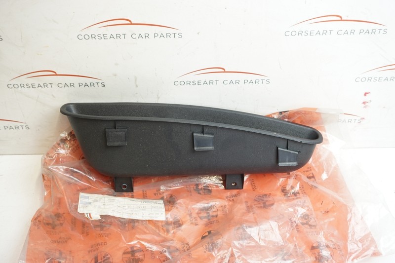 150450061 Alfa Romeo 146 Seitenfach für Türverklei