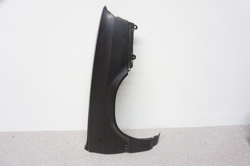 60538248 Alfa Romeo 33 Fender Side Wing Front RH (907)