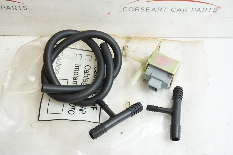 7539889 Alfa Romeo 164 33 Control Magnet box