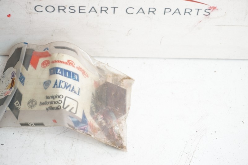 7676504 Alfa Romeo Relais
