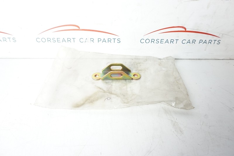 66703676 Alfa Romeo Holder