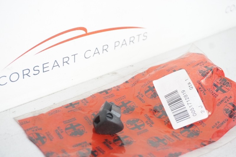 51712819 Alfa Romeo 147  / GT 937 Spritdüse Wischwasser