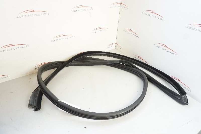 Alfa Romeo GT 937 Türrahmen Dichtung rechts