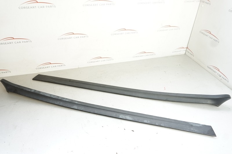 Alfa Romeo 75 Leiste hinten seitlich Gummi rechts & link