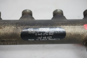 0445214040 / 46768653 Alfa Romeo 156 Rail Pipe Fuel "Bosch" 1.9 JTDm 16V