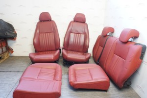 Alfa Romeo 147 3-Türer Satz Sitzgarnitur Ledersitze Vorne & Hinten Rot