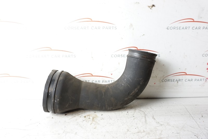 Alfa Romeo GTV Spider 916 Air Tube botto box