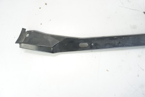 60541004 Alfa Romeo 33 Quertraverse / Kühlertraverse