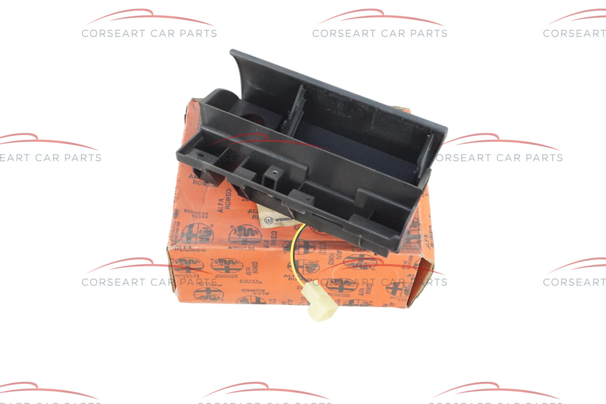 112846061 Alfa Romeo 145 / 146 - Aschenbecher