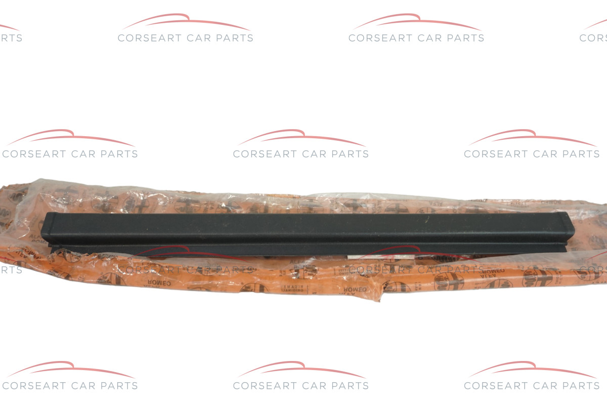 124462 Alfa Romeo Leiste