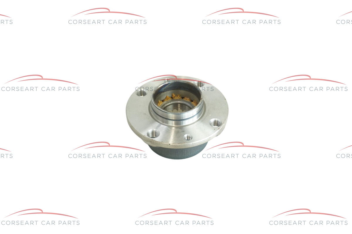 60751141 / 82403117 Alfa Romeo 164 2.0 T.S. Rear Wheel Hub w