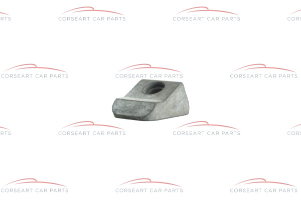 60709778 / 102572 Alfa Romeo Alfasud Sprint Buchse