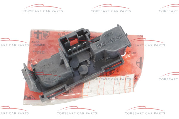 9946363 Alfa Romeo 145 Lampenhalter links