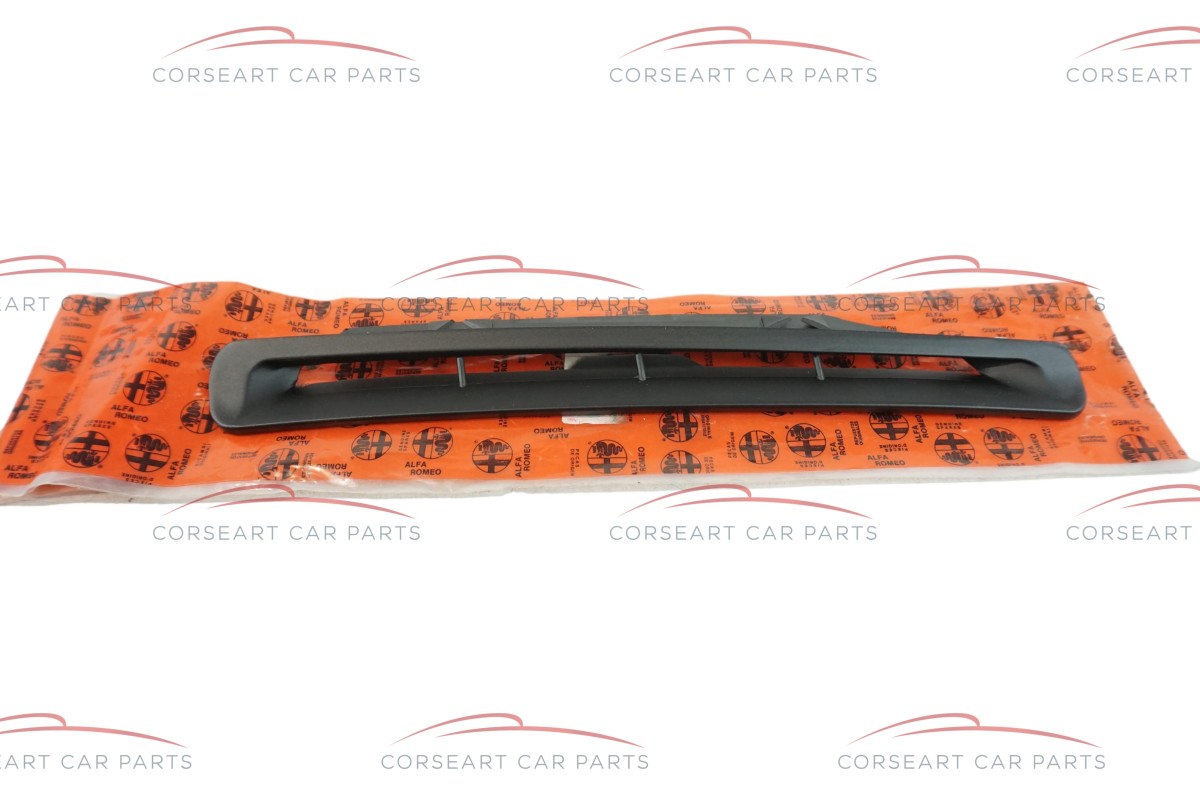 156018232 Alfa Romeo 166 Dashboard Grille RH