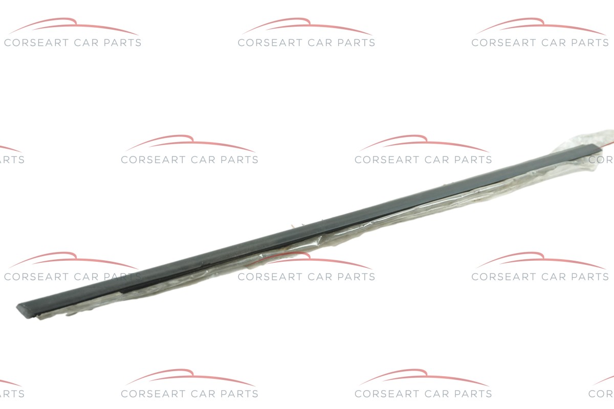 60620738 Alfa Romeo 156 Lower Window Moulding RH