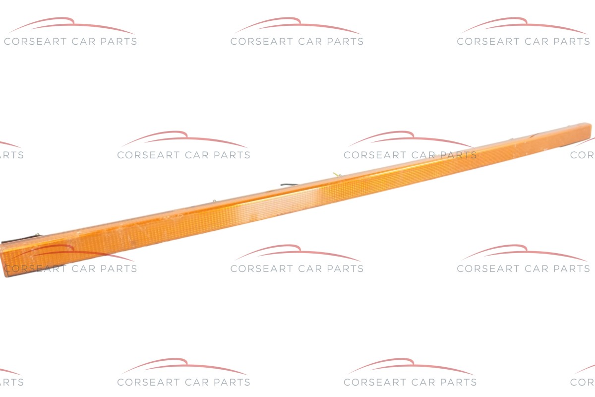 161004202102 Alfa Romeo 75 1.Series Rear Reflector