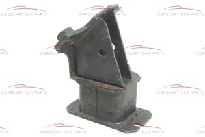 116000108004 / 60521085 Alfa Romeo 75 & 90 & Alfetta & Giulietta 116 Motor Lager rechts