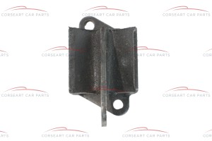 60723913 / 11600130810100 Alfa Romeo 116 Alfetta & Giulietta & GTV4 (bis 83) Gear Box Holder LH