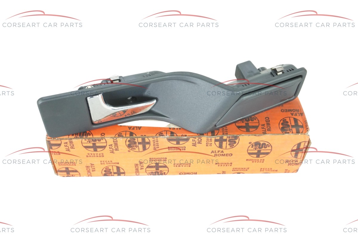 60561891 Alfa Romeo 155 innerer...