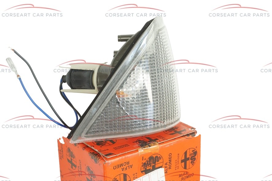 60741111 Alfa Romeo 75 Front Indicator Light RH (White)
