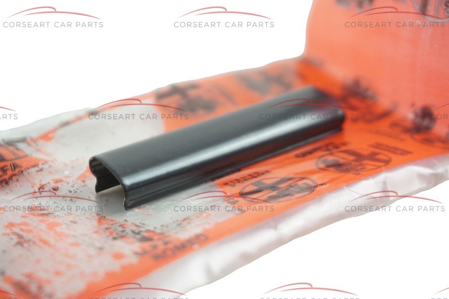 60524364 Alfa Romeo Cover