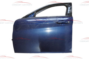 Alfa Romeo Giulia 952 Tür Türe vorne links blau met.