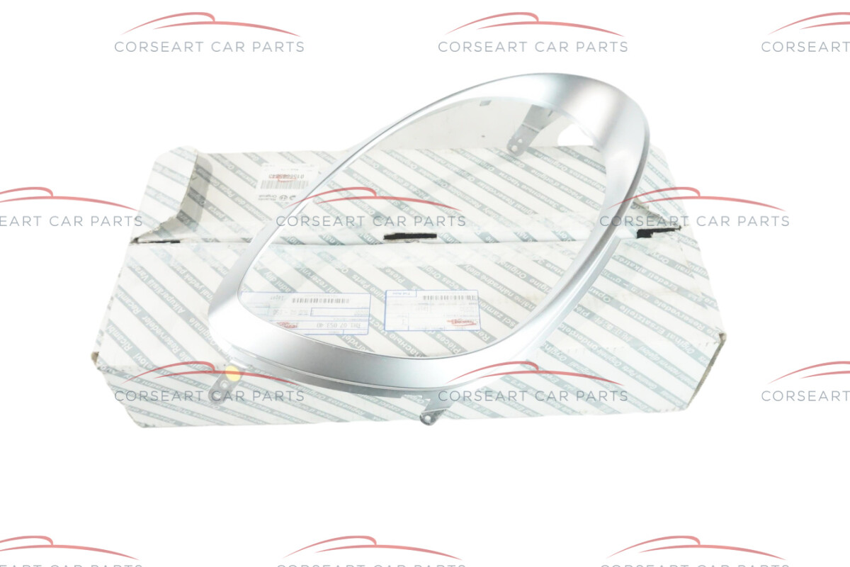 156085849 Alfa Romeo MiTo Scheinwerfer Zierring links...