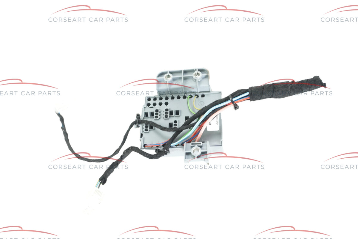 60681003 Alfa Romeo 939 control unit fuse box from trunk