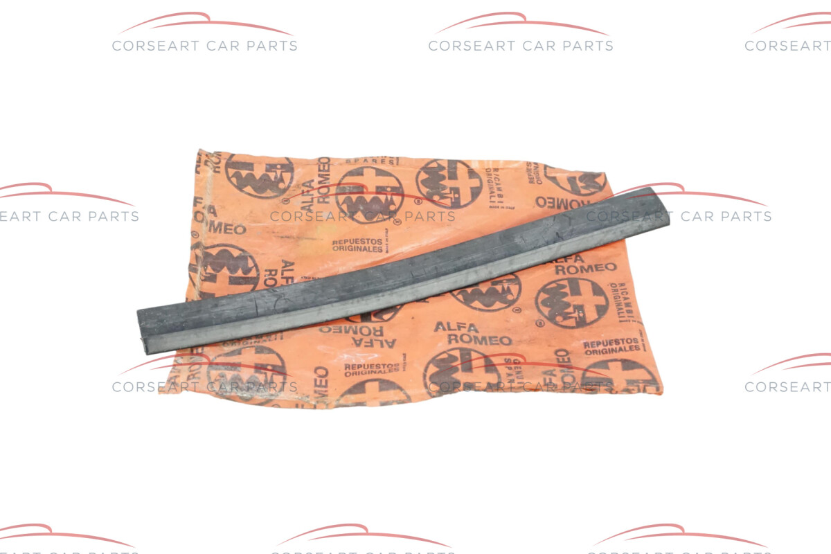 1044351 60709948 Alfa Romeo Alfasud - sealing strip