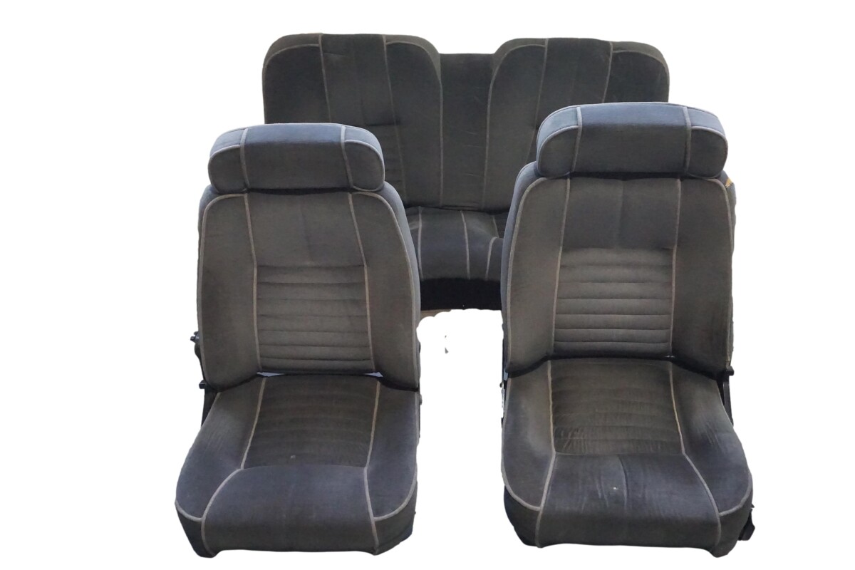 Alfa Romeo GTV4 seats front + rear (fabric)